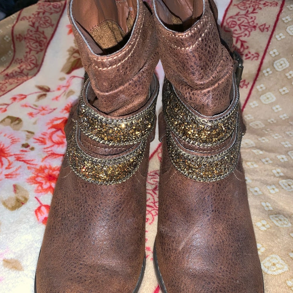Brown booties - Picture 3 of 4